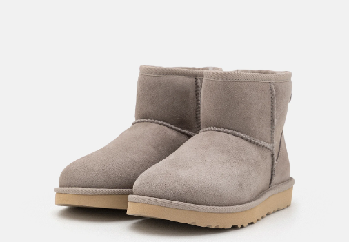 UGG Classic Mini